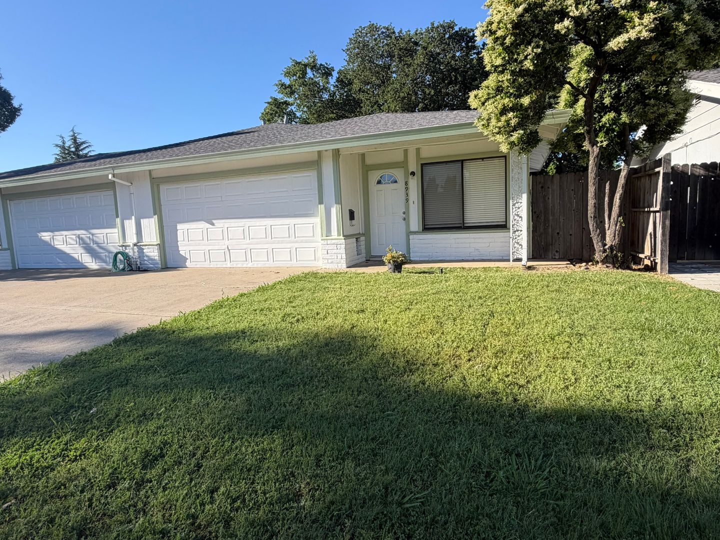 8939 El Oro Plaza Dr - Elk Grove - California - 2 bed, 1 bath rental property