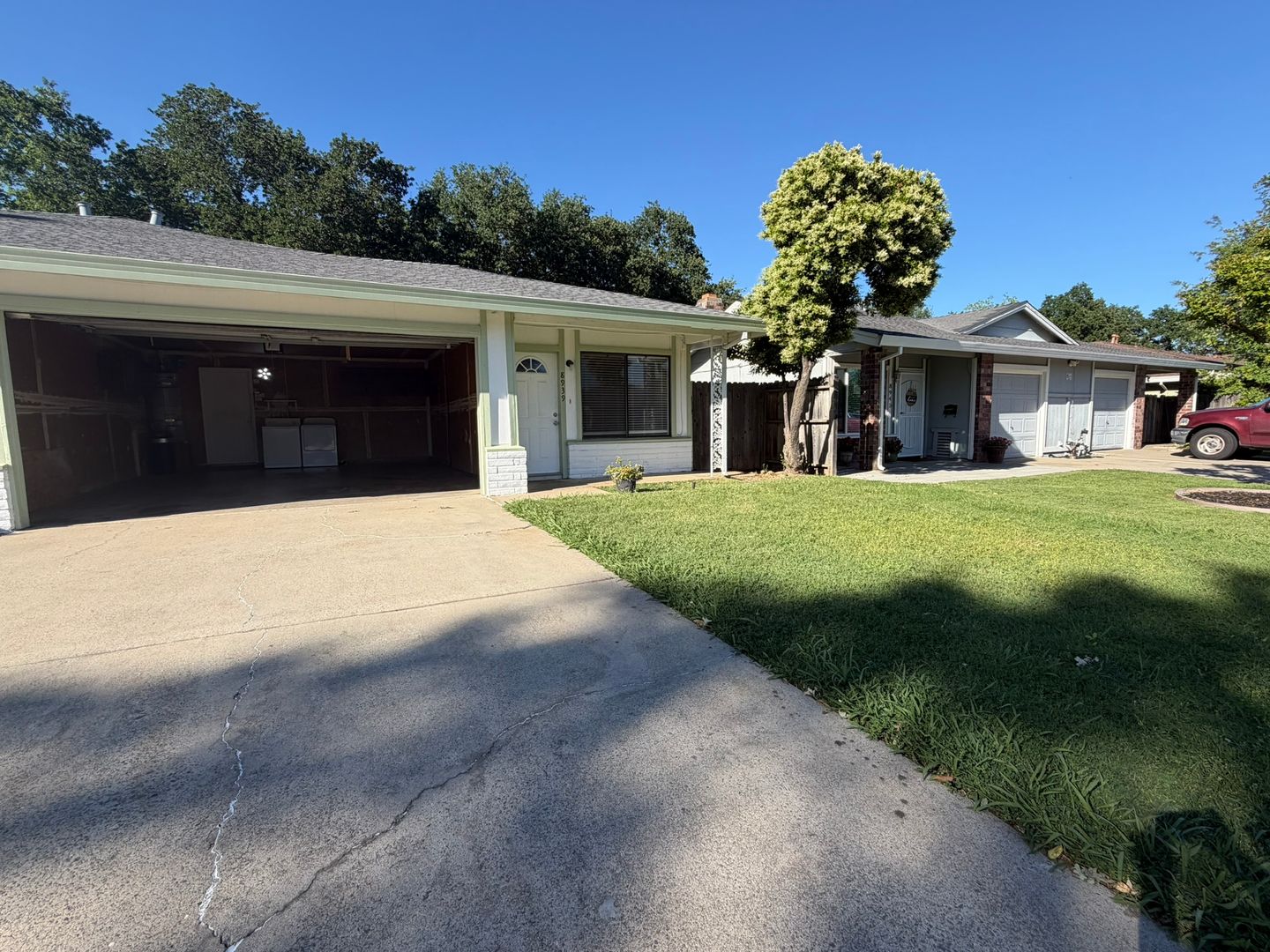 8939 El Oro Plaza Dr - Elk Grove - California - 2 bed, 1 bath rental property