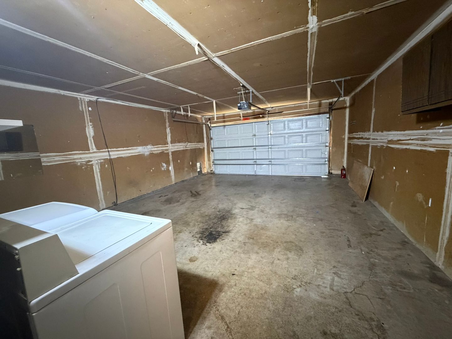 8939 El Oro Plaza Dr - Elk Grove - California - 2 bed, 1 bath rental property