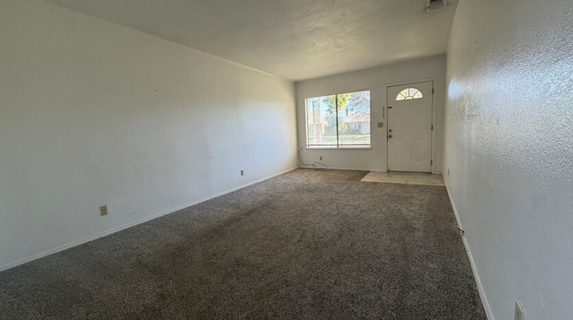 8939 El Oro Plaza Dr - Elk Grove - California - 2 bed, 1 bath rental property