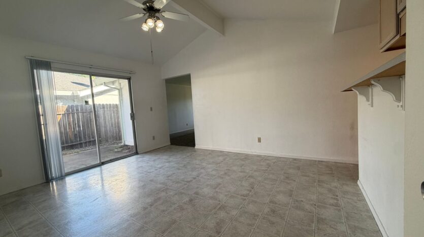 8939 El Oro Plaza Dr - Elk Grove - California - 2 bed, 1 bath rental property