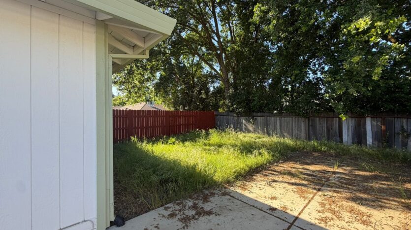 8939 El Oro Plaza Dr - Elk Grove - California - 2 bed, 1 bath rental property