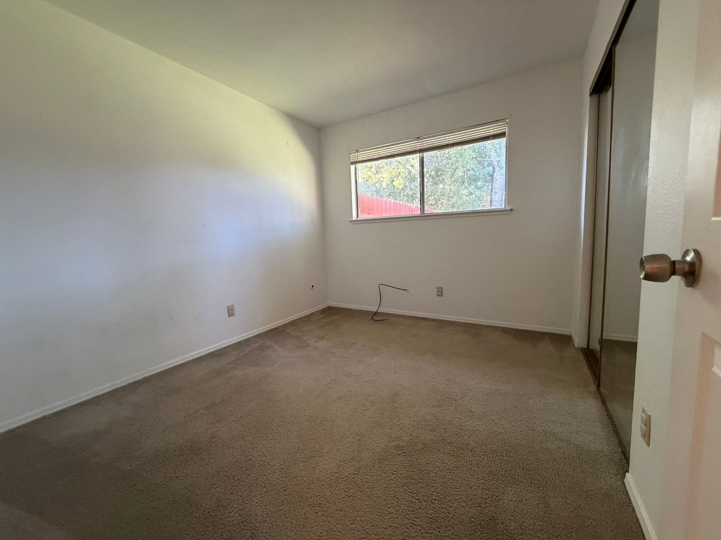 8939 El Oro Plaza Dr - Elk Grove - California - 2 bed, 1 bath rental property