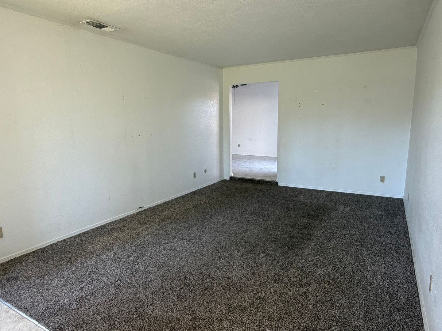 8939 El Oro Plaza Dr - Elk Grove - California - 2 bed, 1 bath rental property