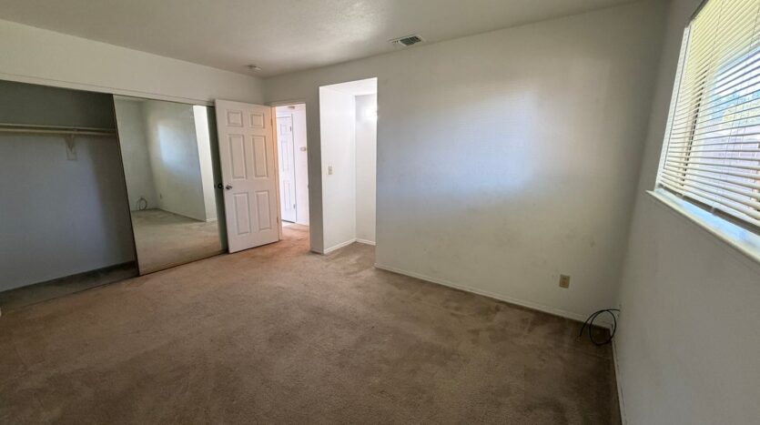 8939 El Oro Plaza Dr - Elk Grove - California - 2 bed, 1 bath rental property