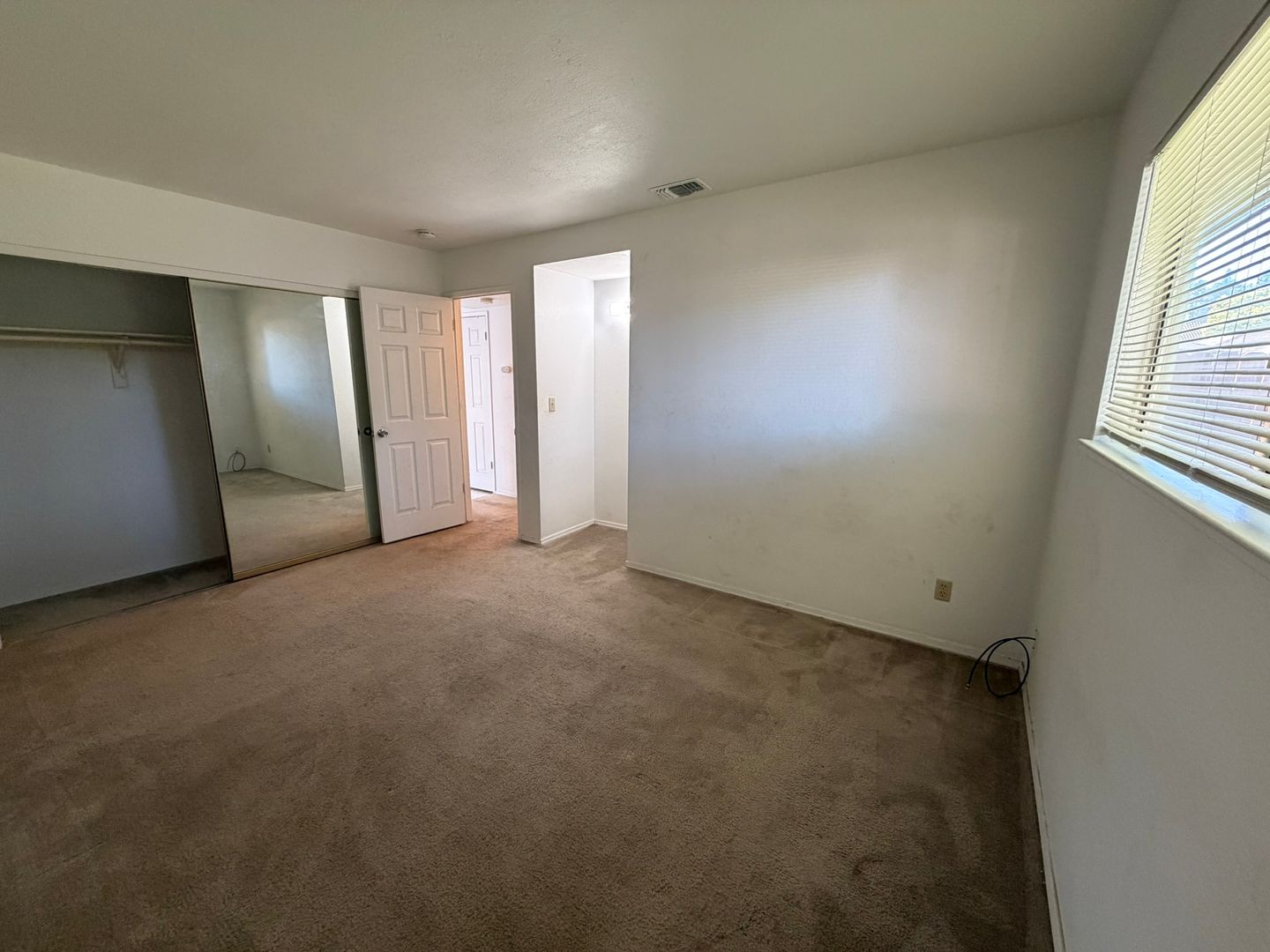 8939 El Oro Plaza Dr - Elk Grove - California - 2 bed, 1 bath rental property