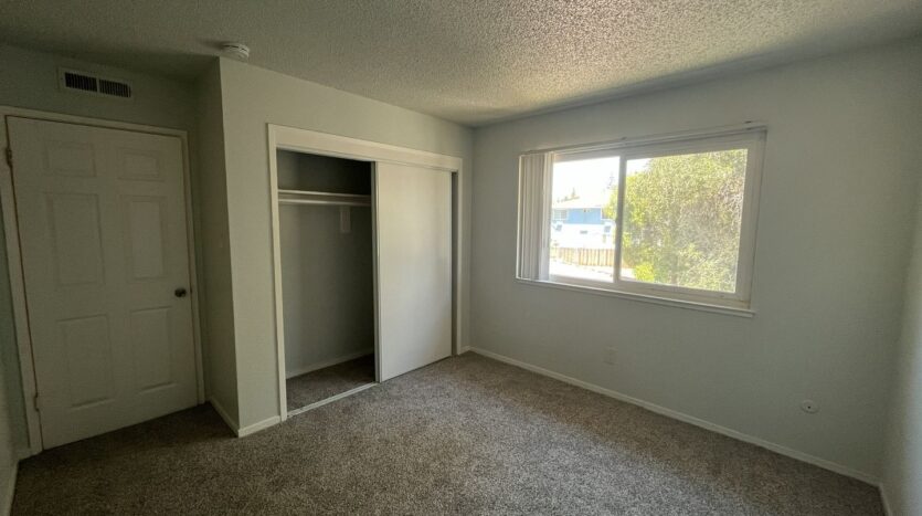 901 Carro Drive  Unit #3 - Sacramento - California - 2 bed, 1 bath rental property