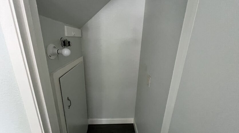 901 Carro Drive  Unit #3 - Sacramento - California - 2 bed, 1 bath rental property