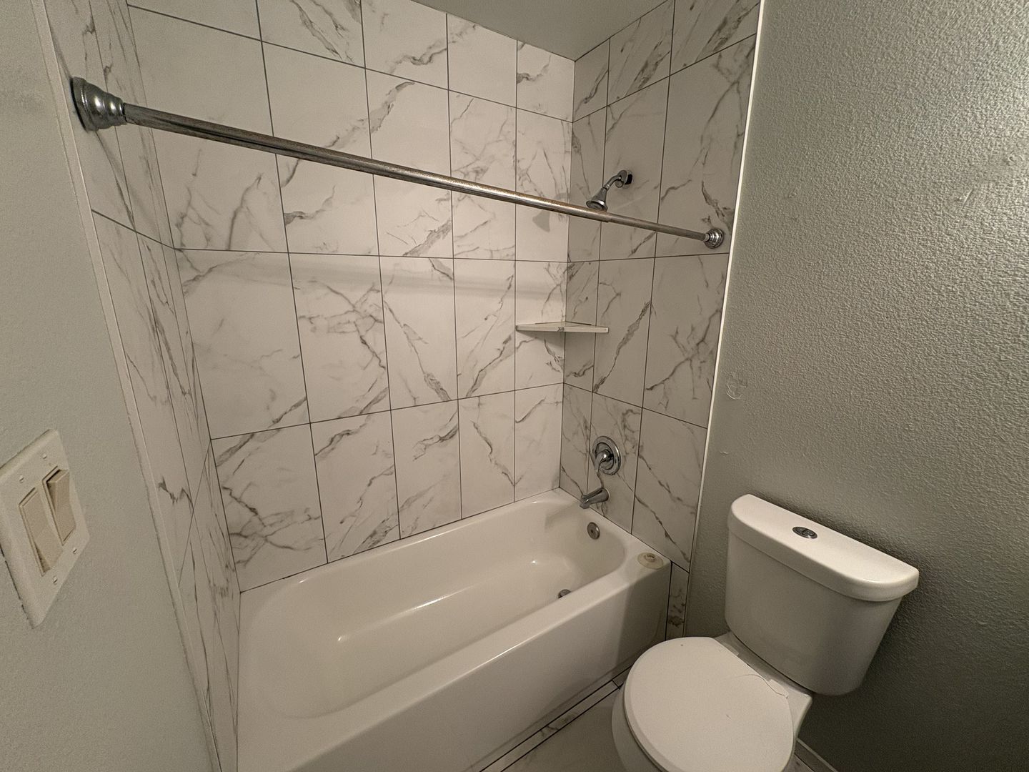 901 Carro Drive  Unit #3 - Sacramento - California - 2 bed, 1 bath rental property