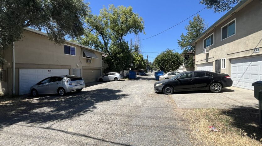 901 Carro Drive  Unit #3 - Sacramento - California - 2 bed, 1 bath rental property