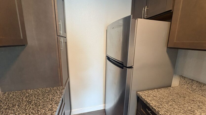 901 Carro Drive  Unit #3 - Sacramento - California - 2 bed, 1 bath rental property