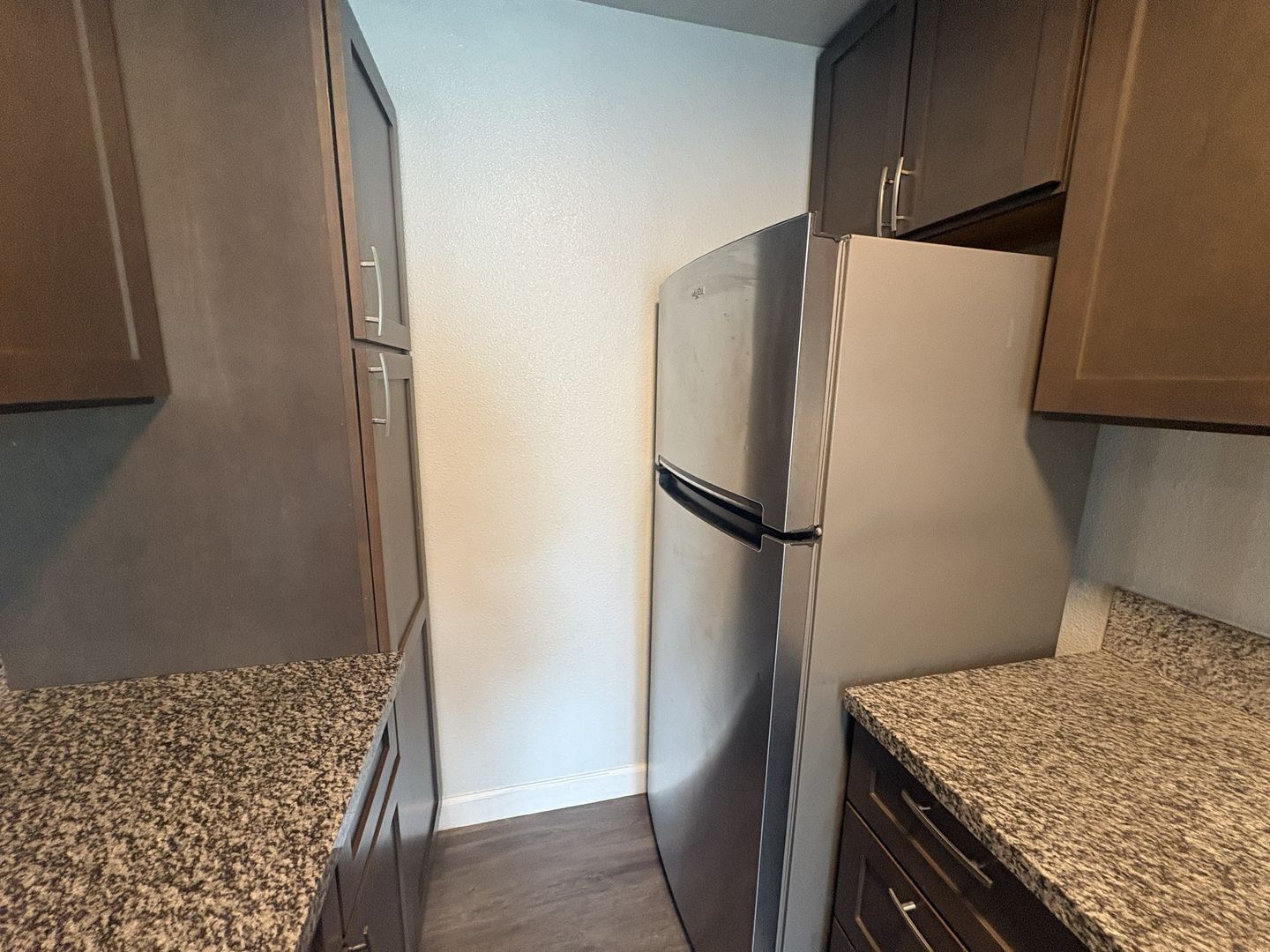 901 Carro Drive  Unit #3 - Sacramento - California - 2 bed, 1 bath rental property