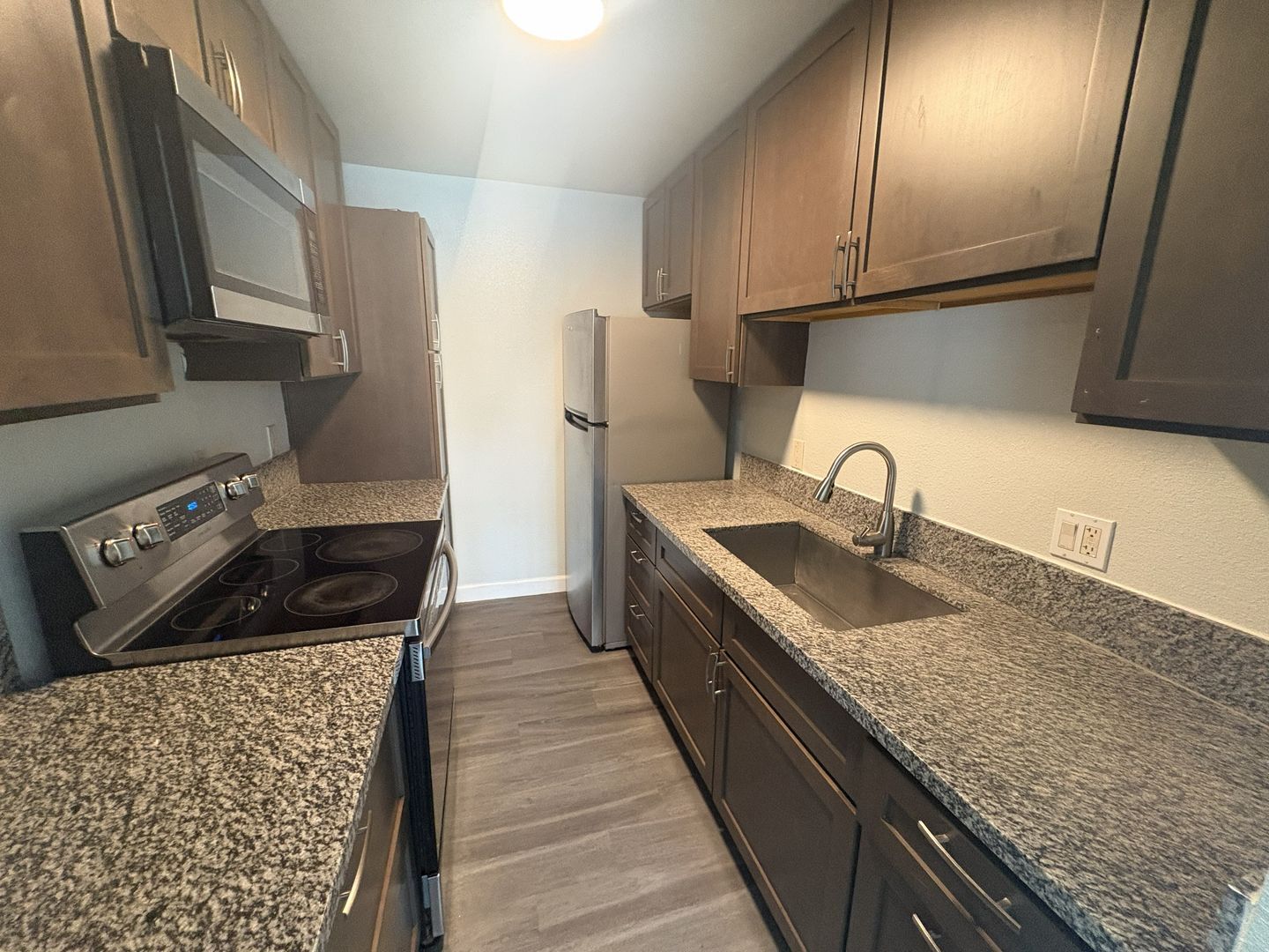 901 Carro Drive  Unit #3 - Sacramento - California - 2 bed, 1 bath rental property