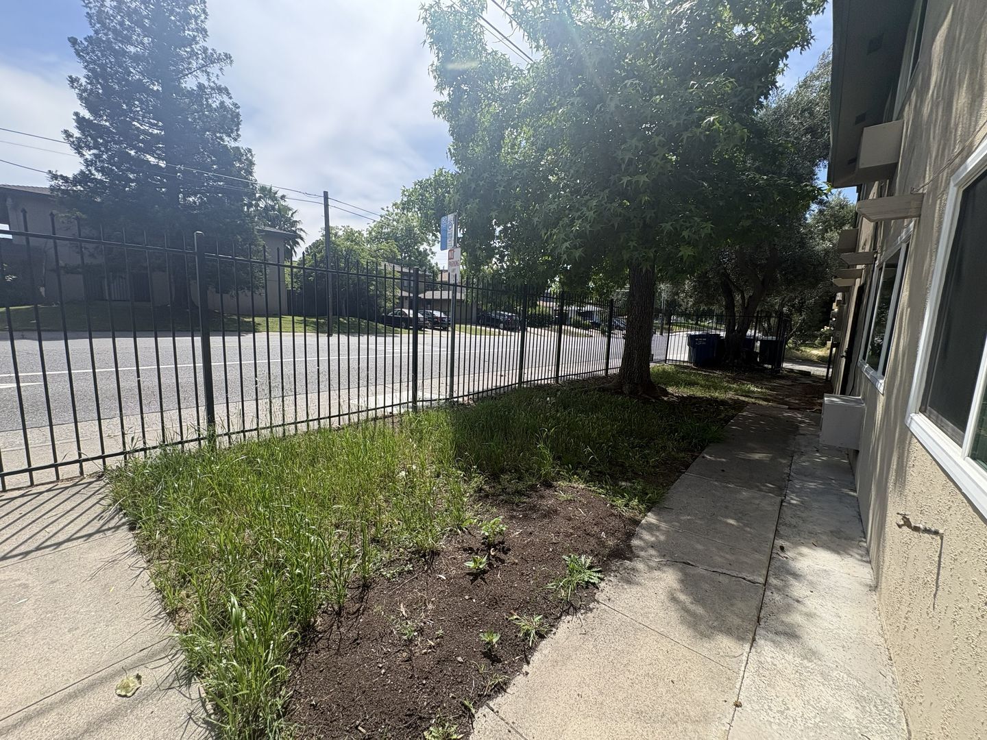 901 Carro Drive  Unit #3 - Sacramento - California - 2 bed, 1 bath rental property