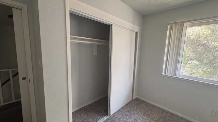 901 Carro Drive  Unit #3 - Sacramento - California - 2 bed, 1 bath rental property