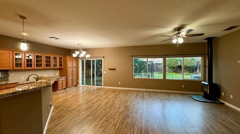 9577 Fetlock Way  - Elk Grove - California - 3 bed, 2 bath rental property