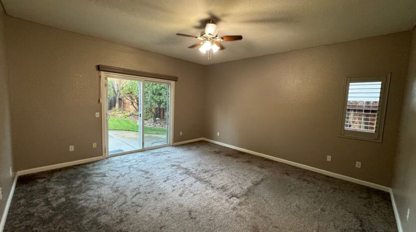 9577 Fetlock Way  - Elk Grove - California - 3 bed, 2 bath rental property