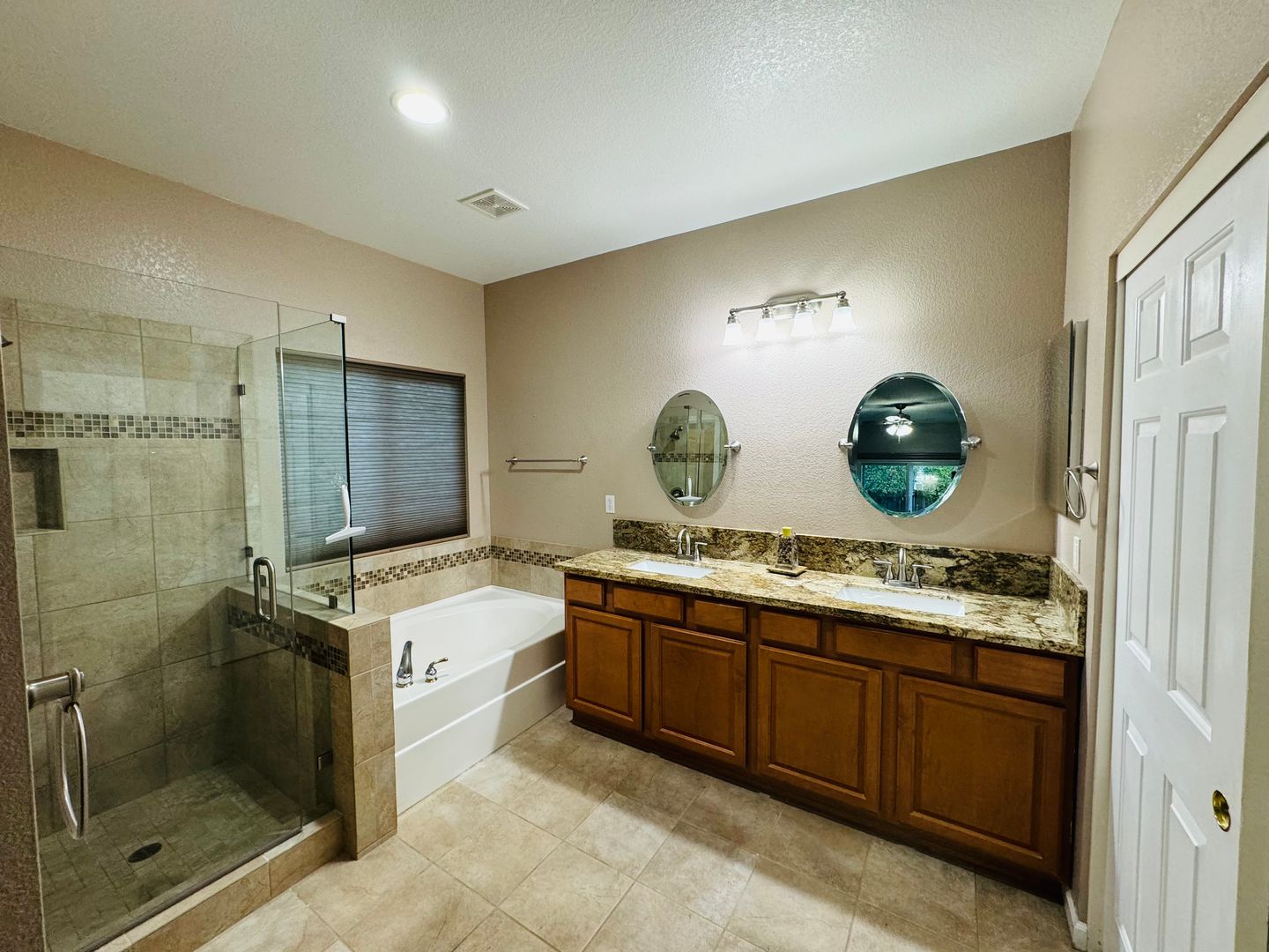 9577 Fetlock Way  - Elk Grove - California - 3 bed, 2 bath rental property