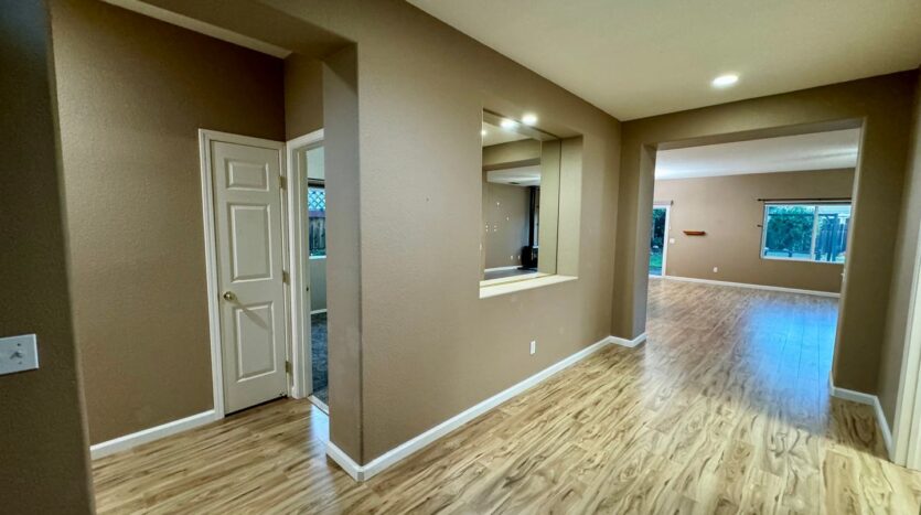 9577 Fetlock Way  - Elk Grove - California - 3 bed, 2 bath rental property