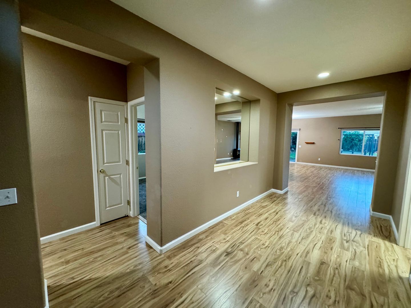 9577 Fetlock Way  - Elk Grove - California - 3 bed, 2 bath rental property