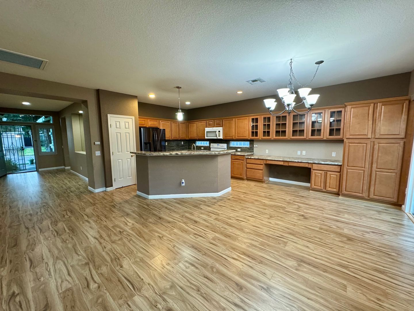 9577 Fetlock Way  - Elk Grove - California - 3 bed, 2 bath rental property