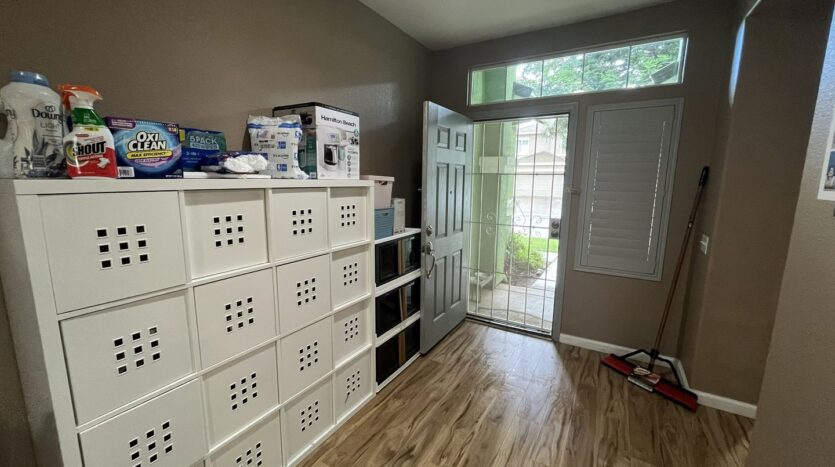 9577 Fetlock Way  - Elk Grove - California - 3 bed, 2 bath rental property