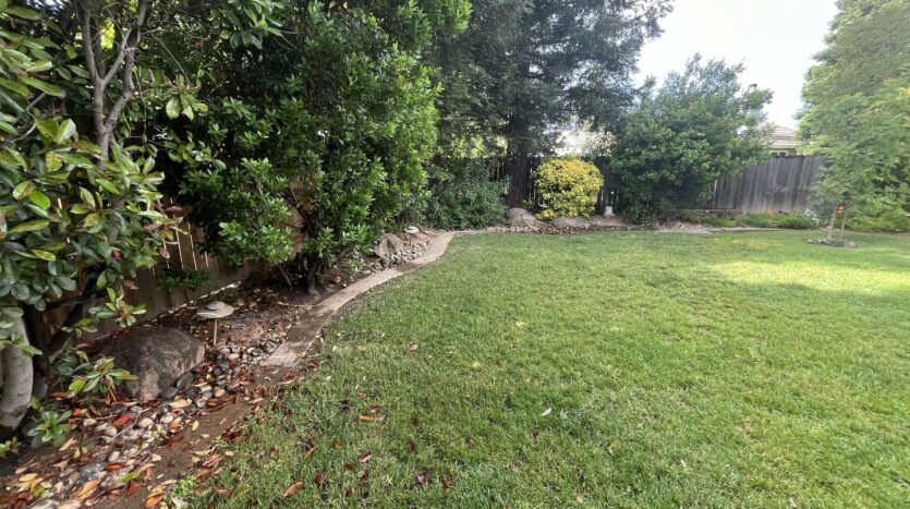 9577 Fetlock Way  - Elk Grove - California - 3 bed, 2 bath rental property