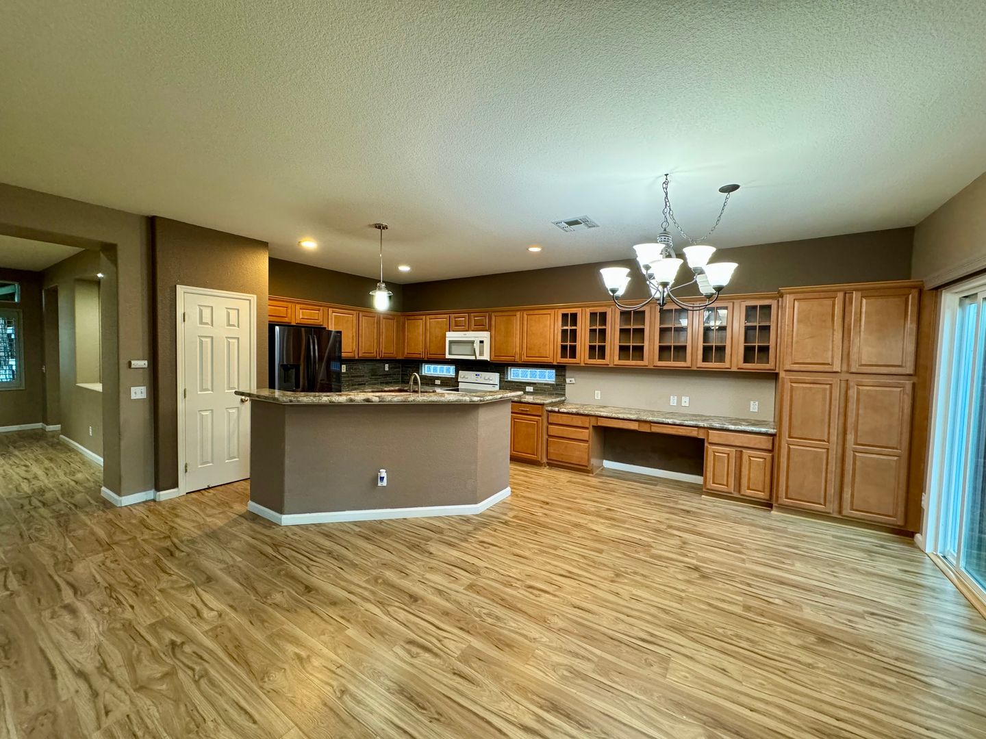 9577 Fetlock Way  - Elk Grove - California - 3 bed, 2 bath rental property