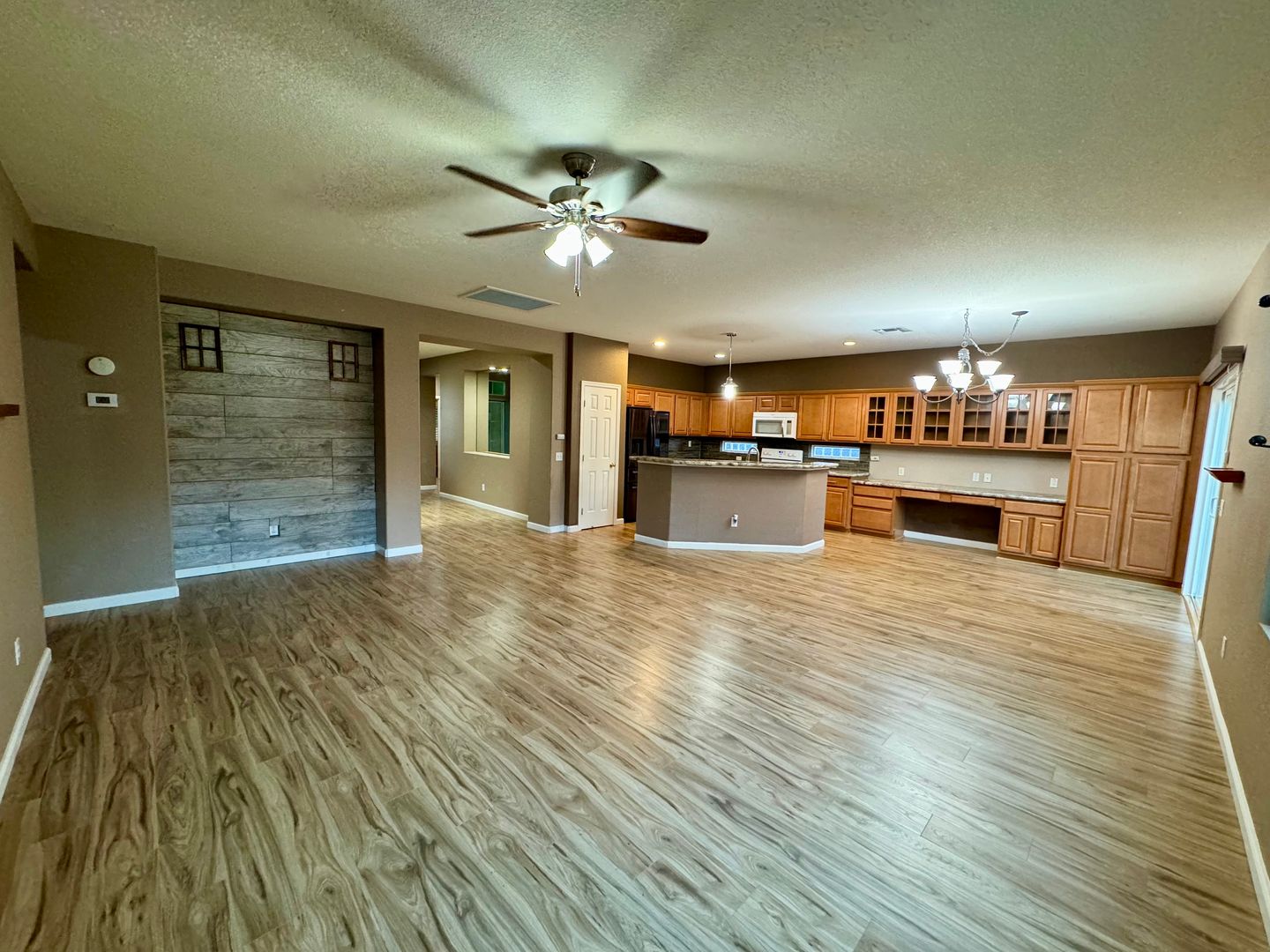 9577 Fetlock Way  - Elk Grove - California - 3 bed, 2 bath rental property