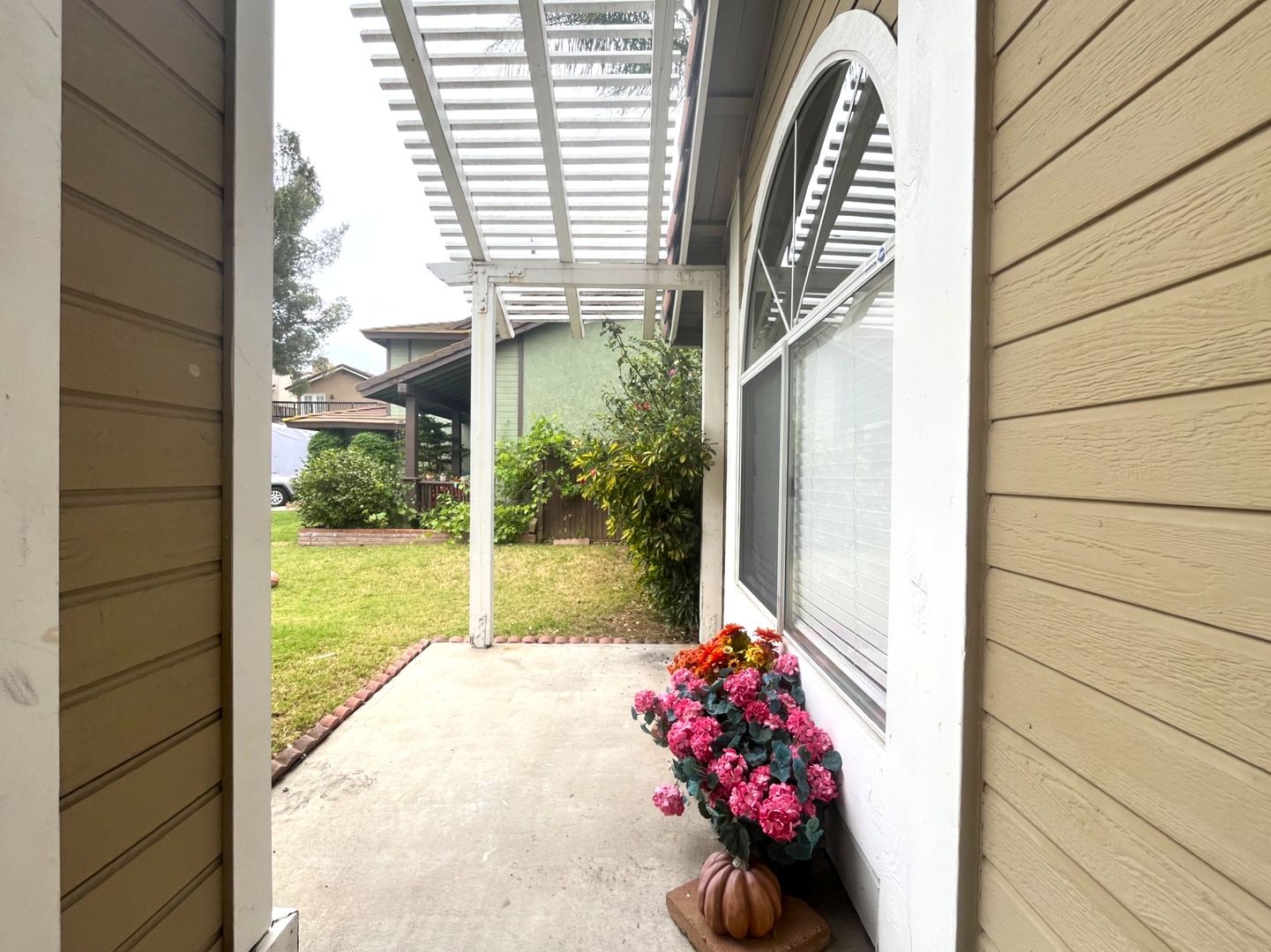 980 Tufts Circle - Corona - California - 3 bed, 2.5 bath rental property