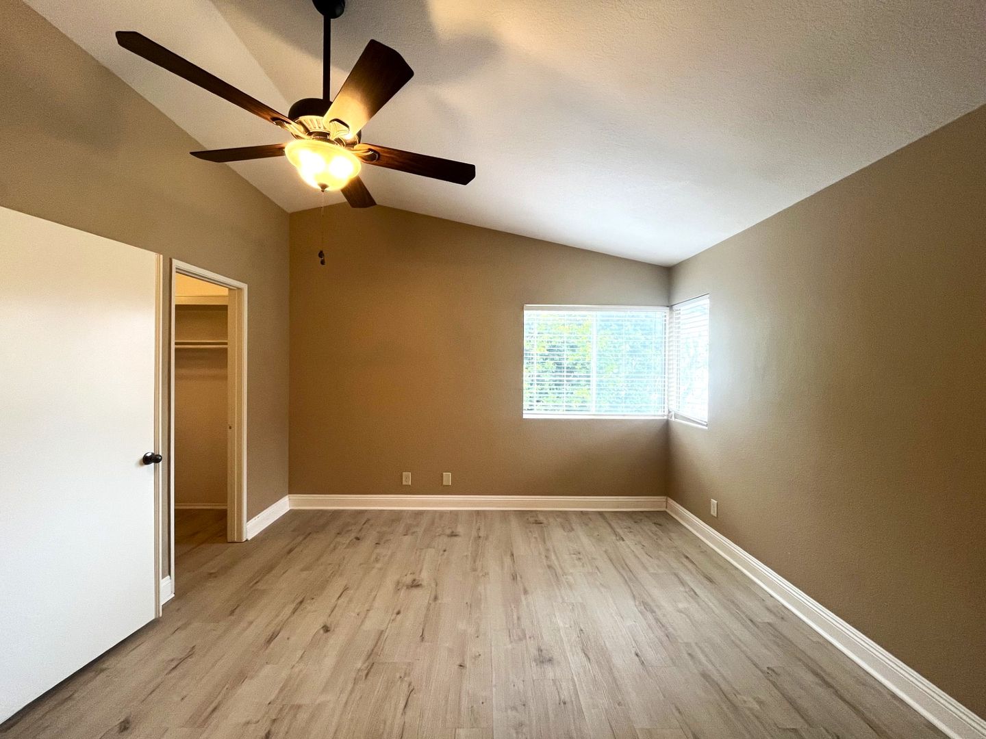 980 Tufts Circle - Corona - California - 3 bed, 2.5 bath rental property