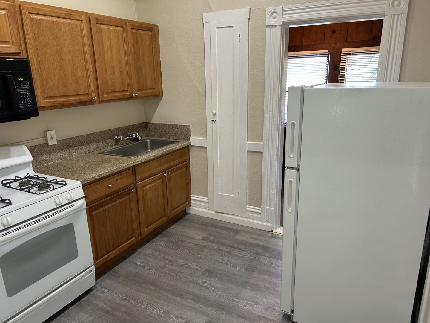 1014 Napa Street Unit A - Vallejo - California - 1 bed, 1 bath rental property