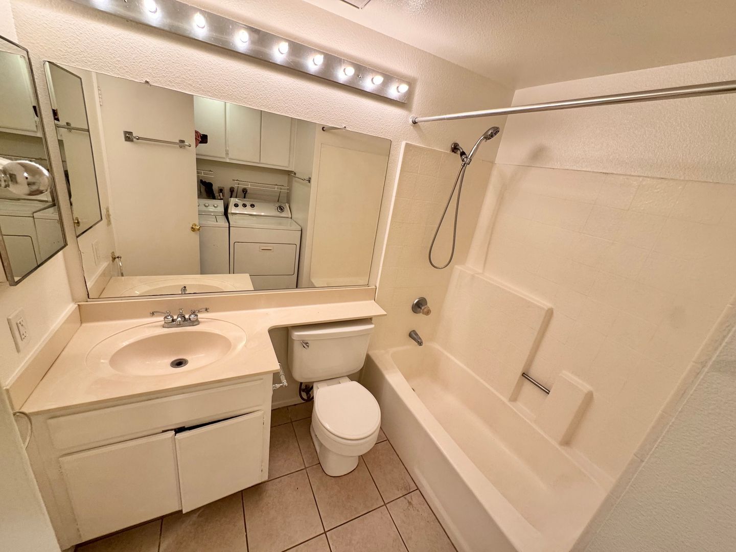 10411 Garden Grove Blvd #12 - Garden Grove - California - 2 bed, 2 bath rental property