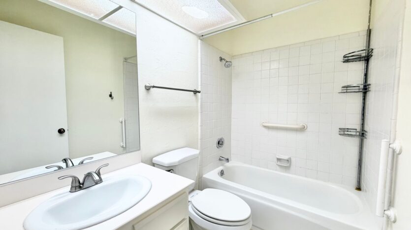 1050 E Ramon Road Unit 119 - Palm Springs - California - 3 bed, 2 bath rental property