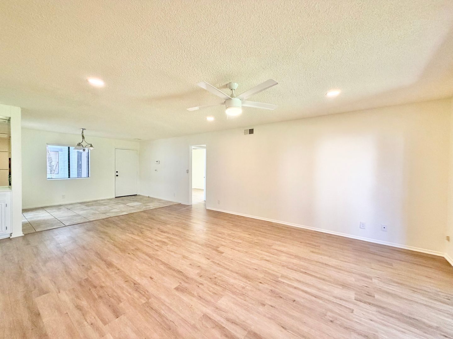 1050 E Ramon Road Unit 119 - Palm Springs - California - 3 bed, 2 bath rental property