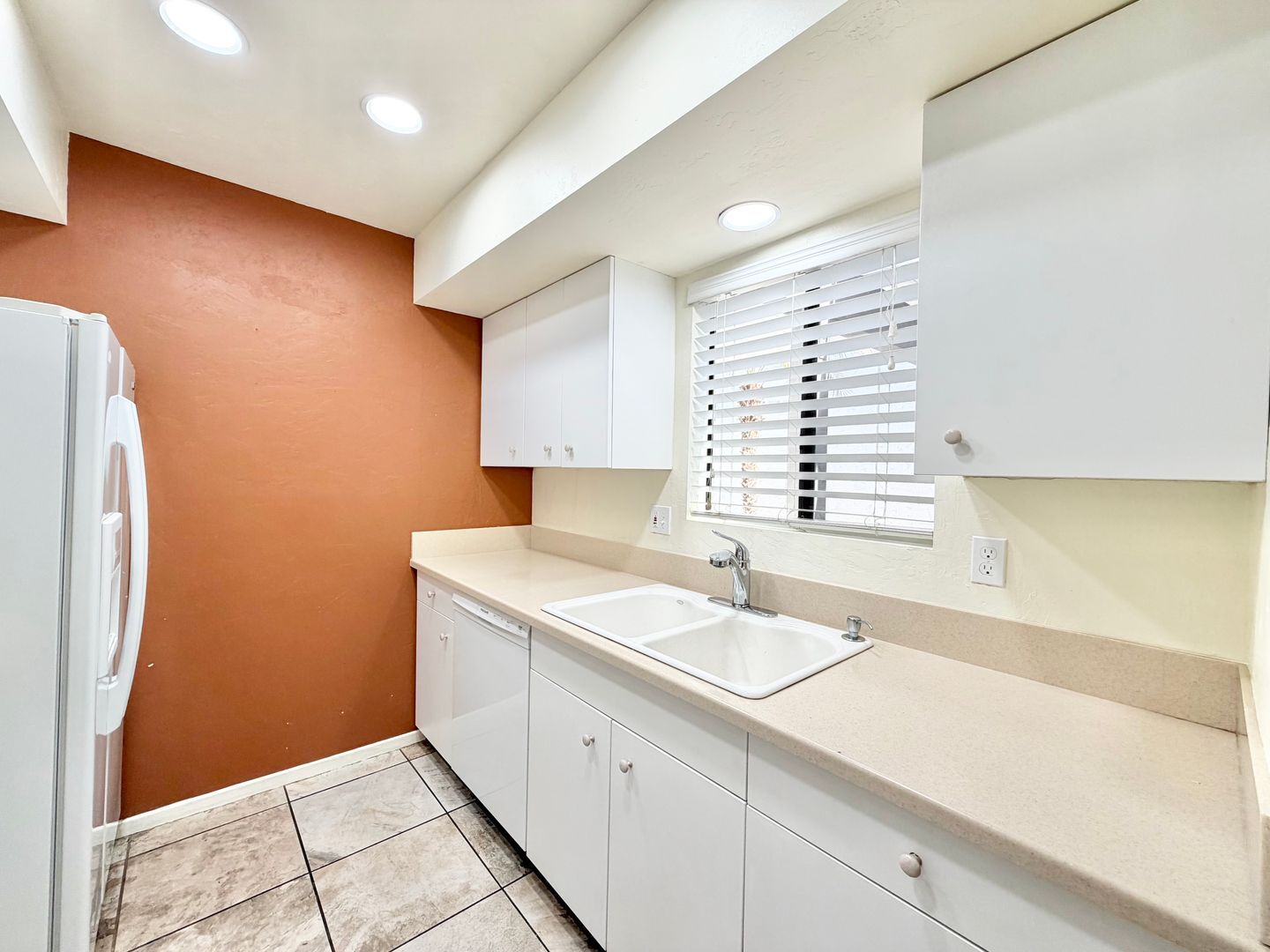 1050 E Ramon Road Unit 119 - Palm Springs - California - 3 bed, 2 bath rental property