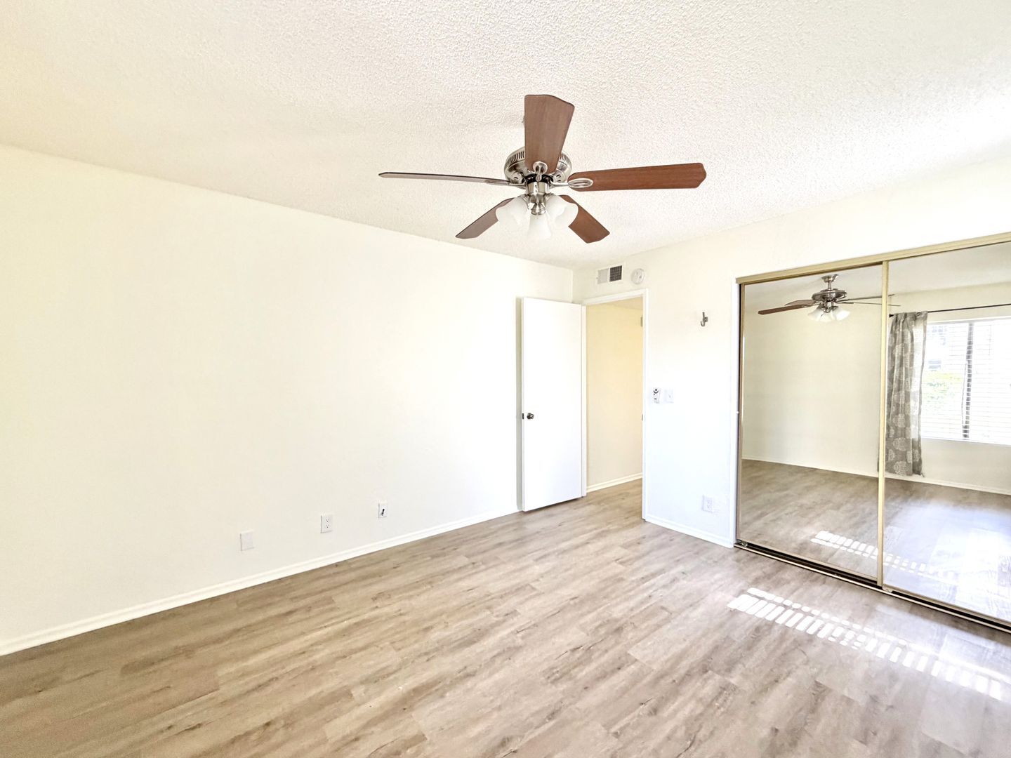 1050 E Ramon Road Unit 119 - Palm Springs - California - 3 bed, 2 bath rental property