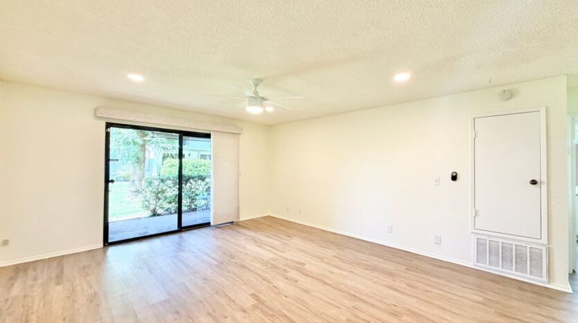 1050 E Ramon Road Unit 119 - Palm Springs - California - 3 bed, 2 bath rental property