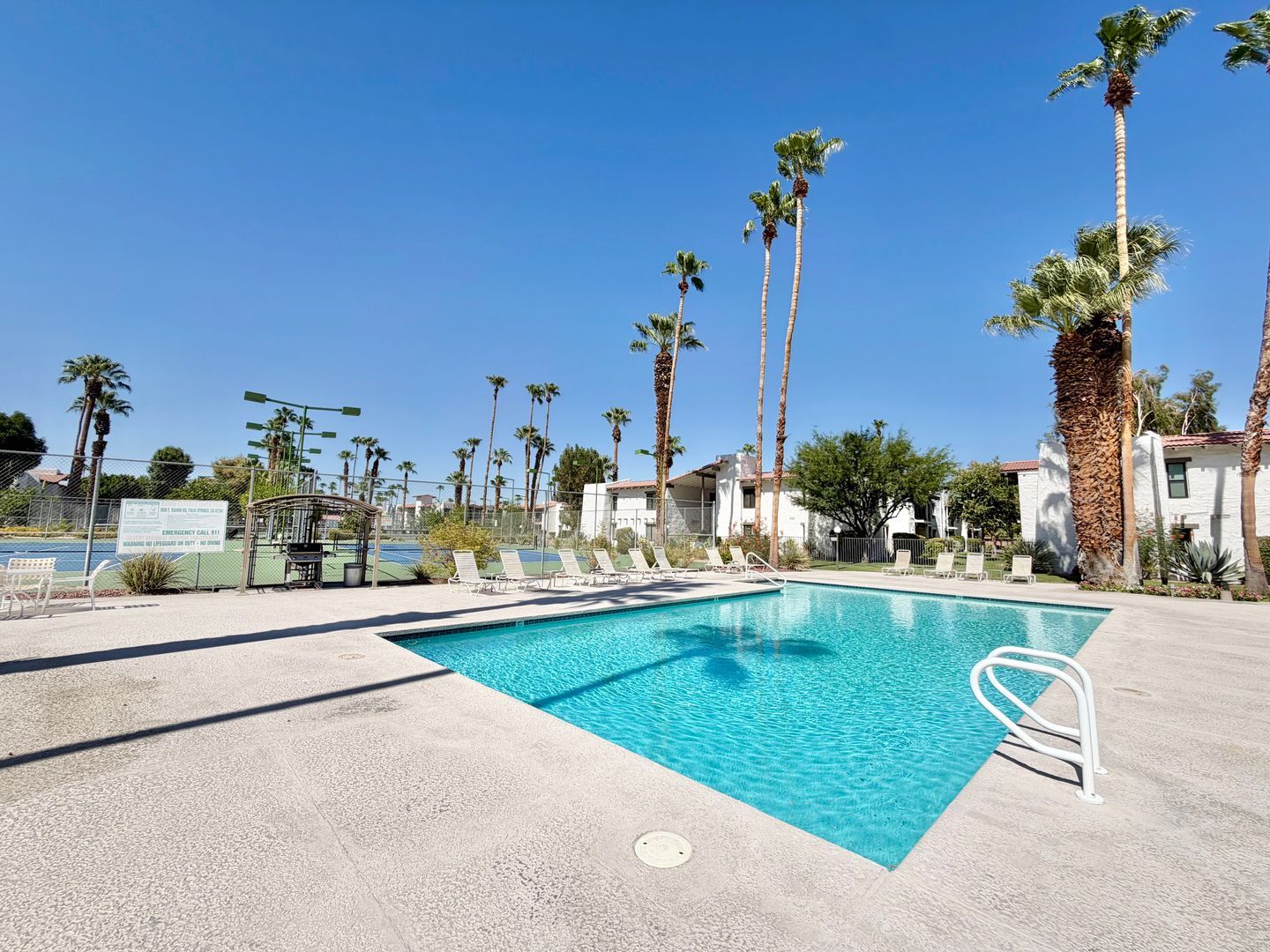 1050 E Ramon Road Unit 119 - Palm Springs - California - 3 bed, 2 bath rental property