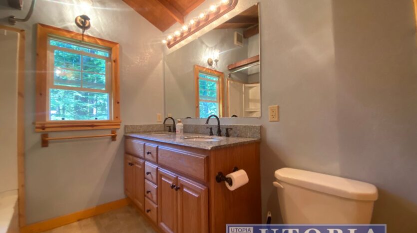 1068 Laurel Avenue - Felton - California - 4 bed, 2 bath rental property