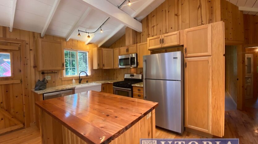 1068 Laurel Avenue - Felton - California - 4 bed, 2 bath rental property
