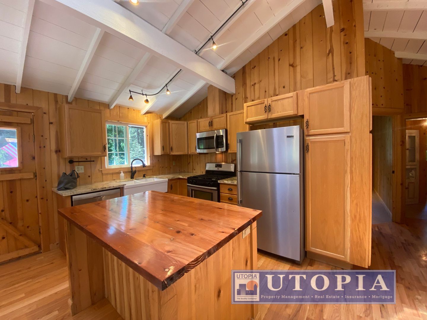 1068 Laurel Avenue - Felton - California - 4 bed, 2 bath rental property