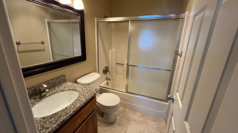 1075 N Vulcan Ave - Encinitas - California - 1 bed, 1 bath rental property