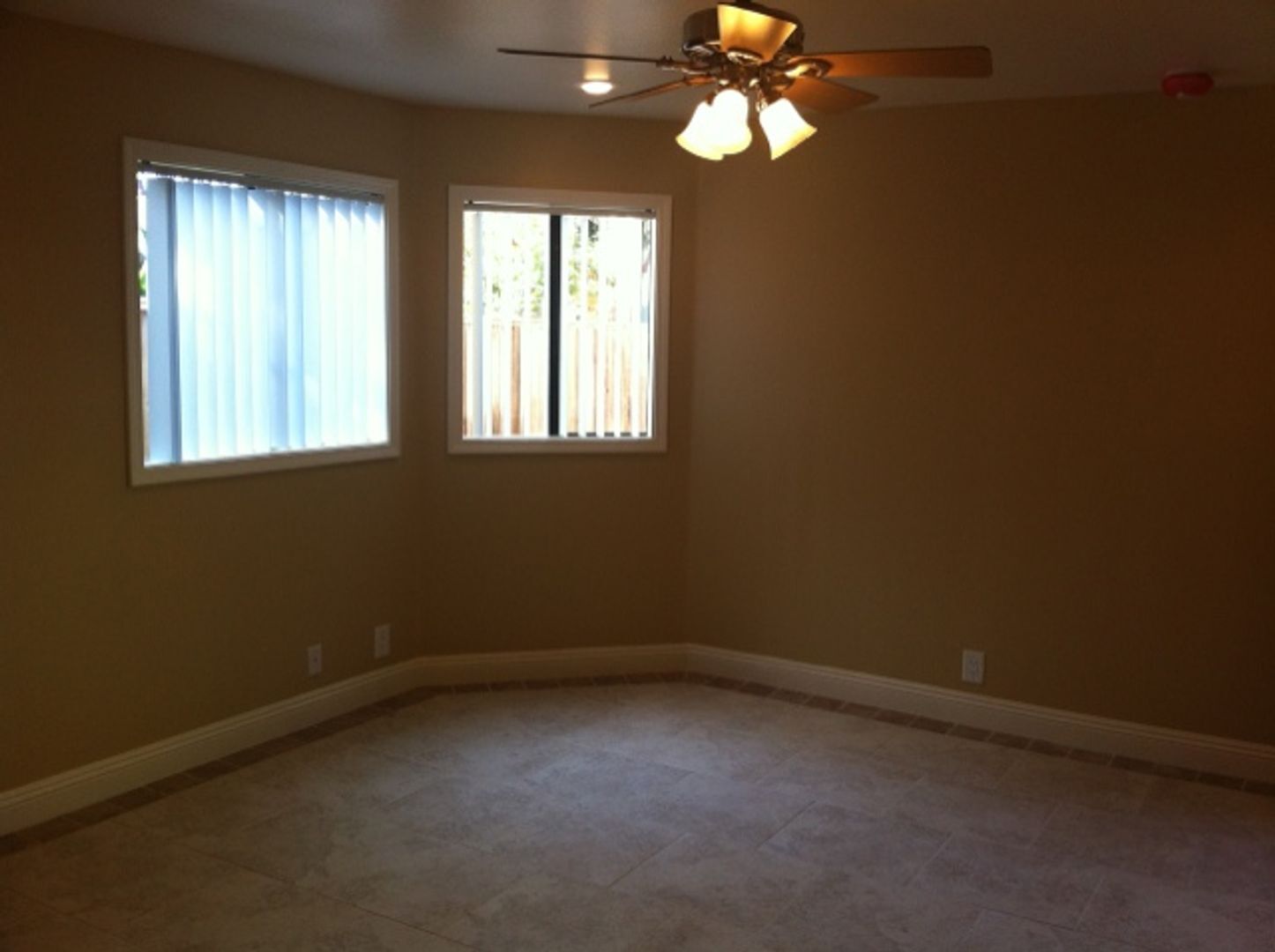 1075 N Vulcan Ave - Encinitas - California - 1 bed, 1 bath rental property