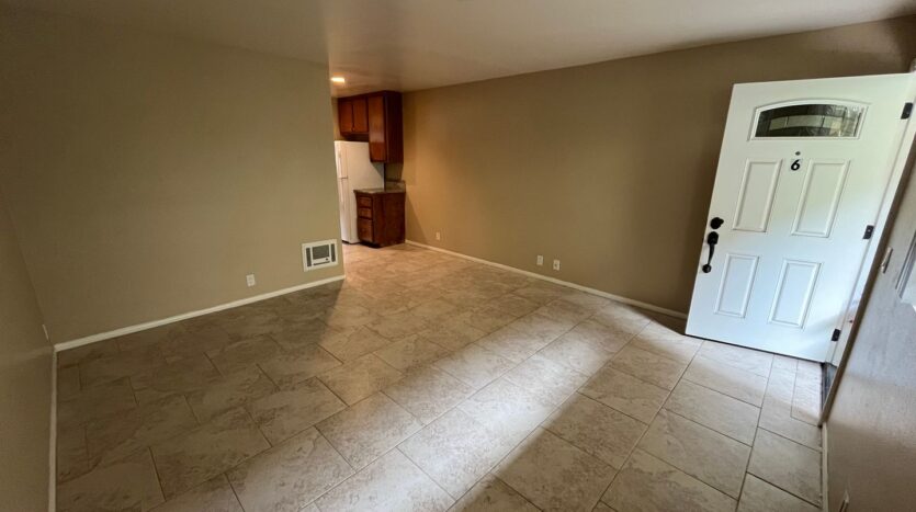 1075 N Vulcan Ave - Encinitas - California - 1 bed, 1 bath rental property