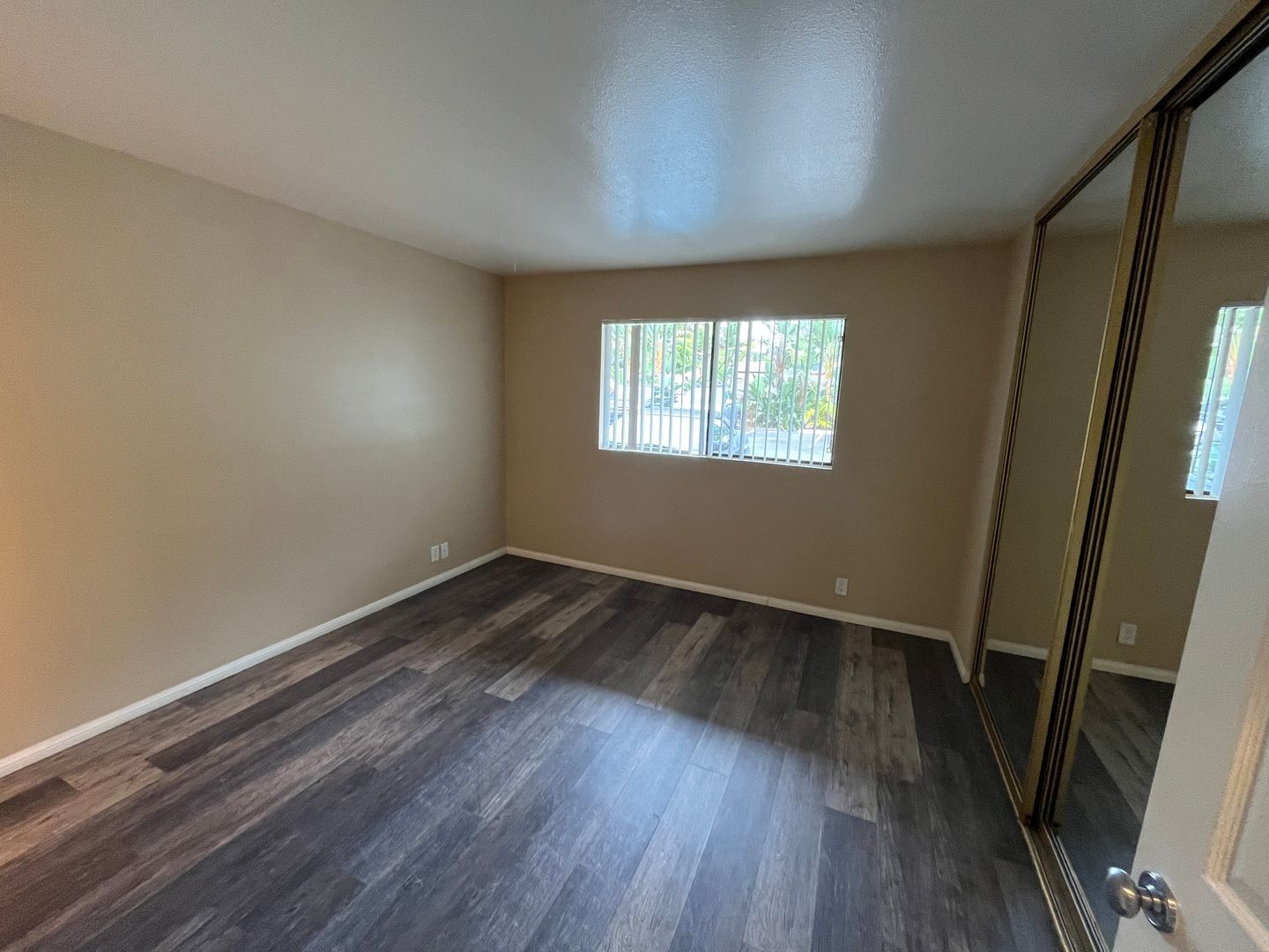 1075 N Vulcan Ave - Encinitas - California - 1 bed, 1 bath rental property