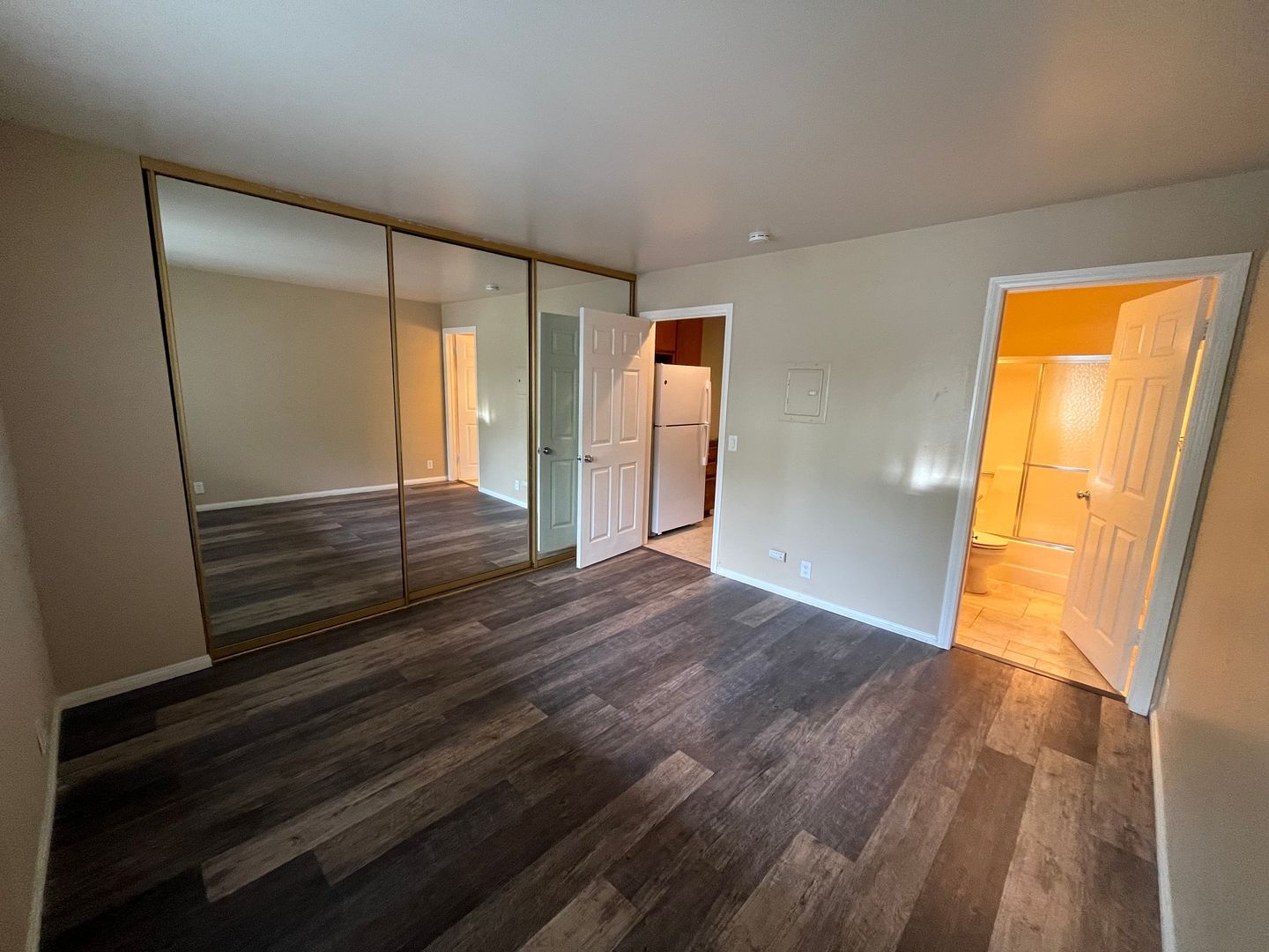 1075 N Vulcan Ave - Encinitas - California - 1 bed, 1 bath rental property