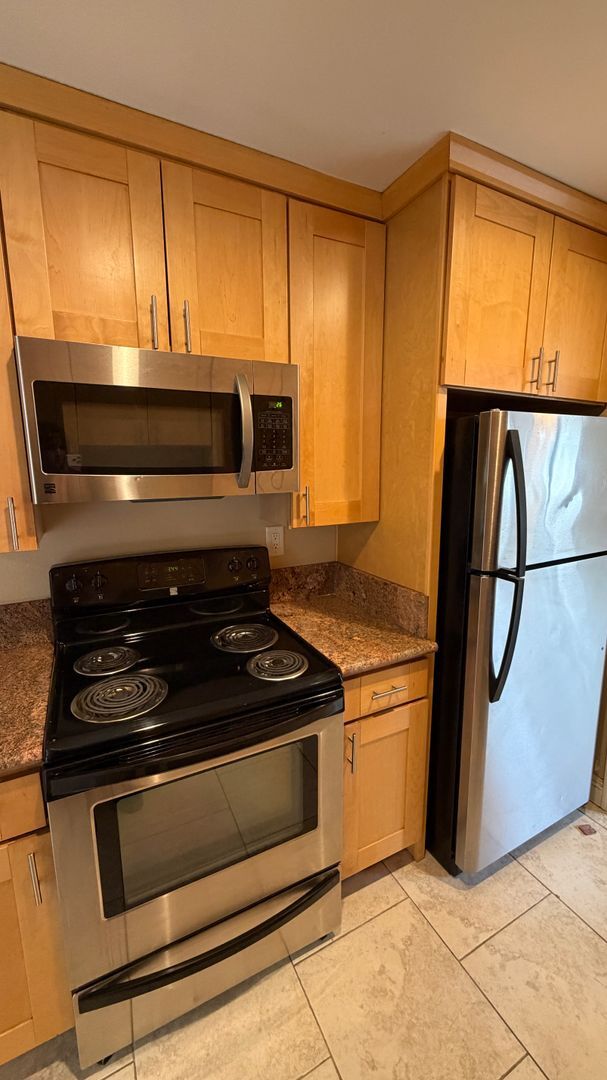 1075 N Vulcan Ave - Encinitas - California - 1 bed, 1 bath rental property