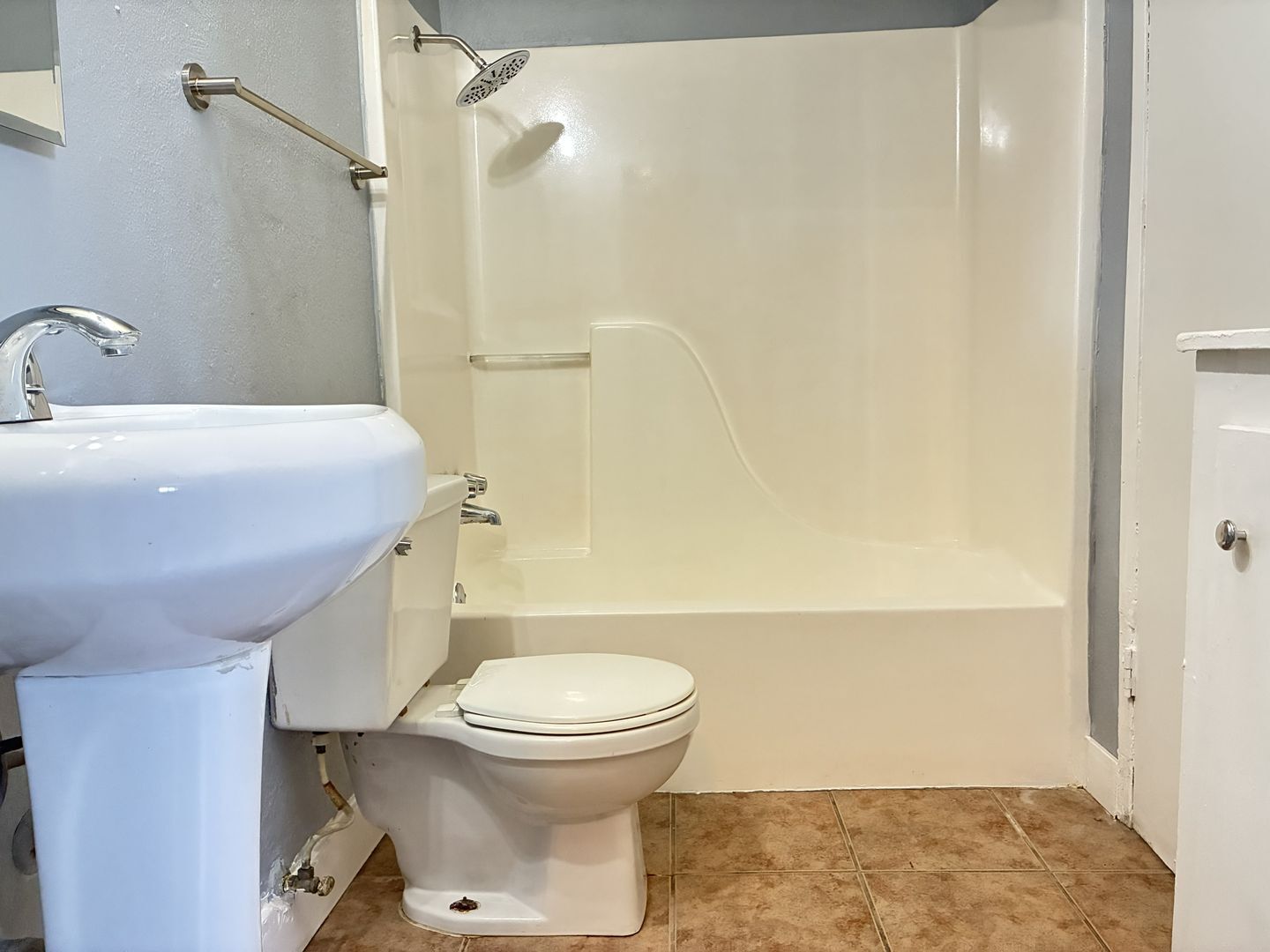 1129 E. La Deney  - Ontario - California - 2 bed, 1.5 bath rental property