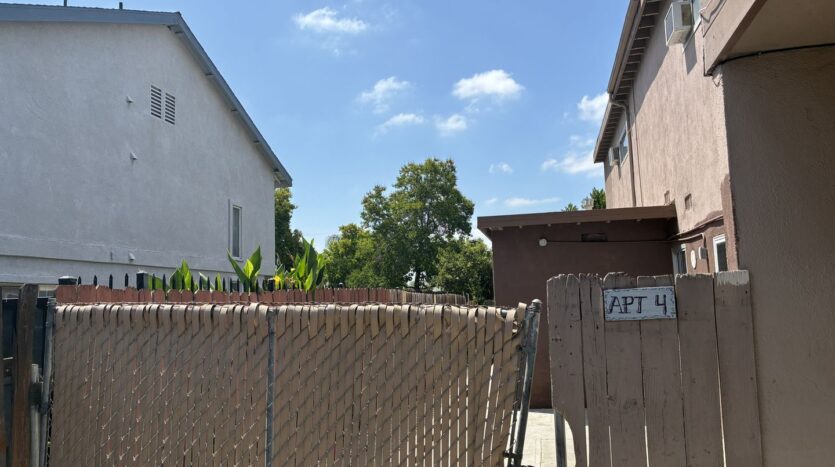 1129 E. La Deney  - Ontario - California - 2 bed, 1.5 bath rental property